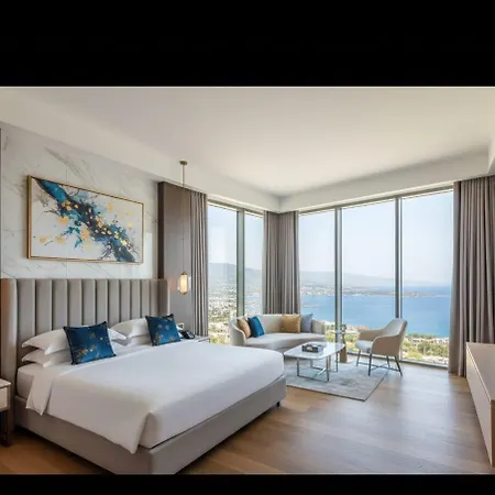 Ξενοδοχείο The Perla 5*